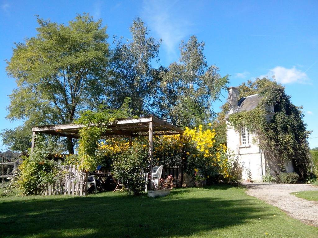 Le Moulin De Laval Bed and Breakfast Cuisy-en-Almont Exteriör bild